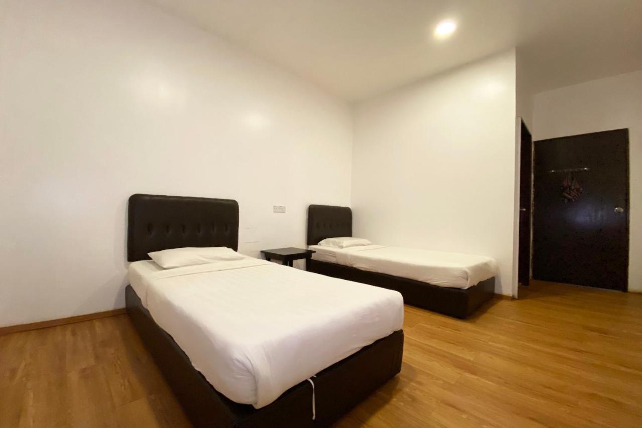Oyo 90257 Rocky Mountain Lodge Kampong Kundassan エクステリア 写真