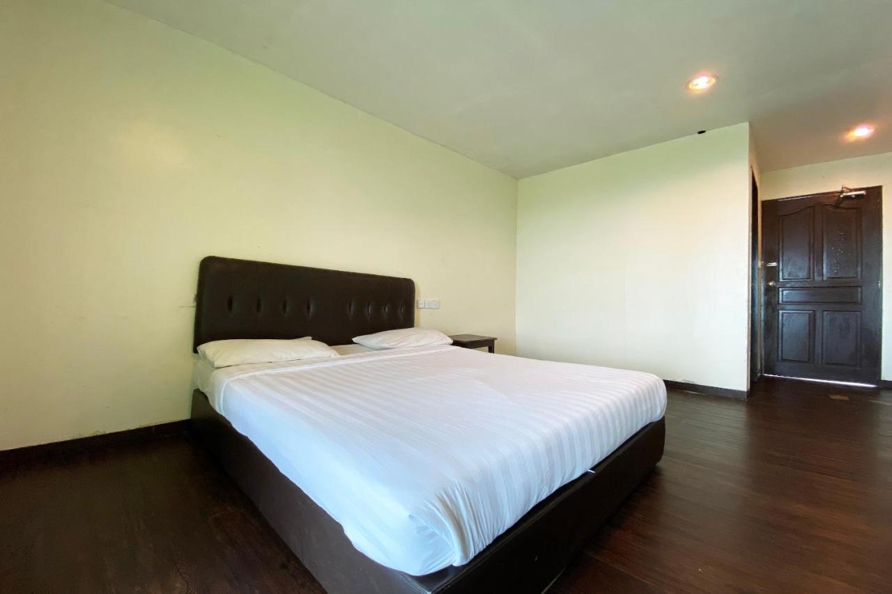 Oyo 90257 Rocky Mountain Lodge Kampong Kundassan エクステリア 写真