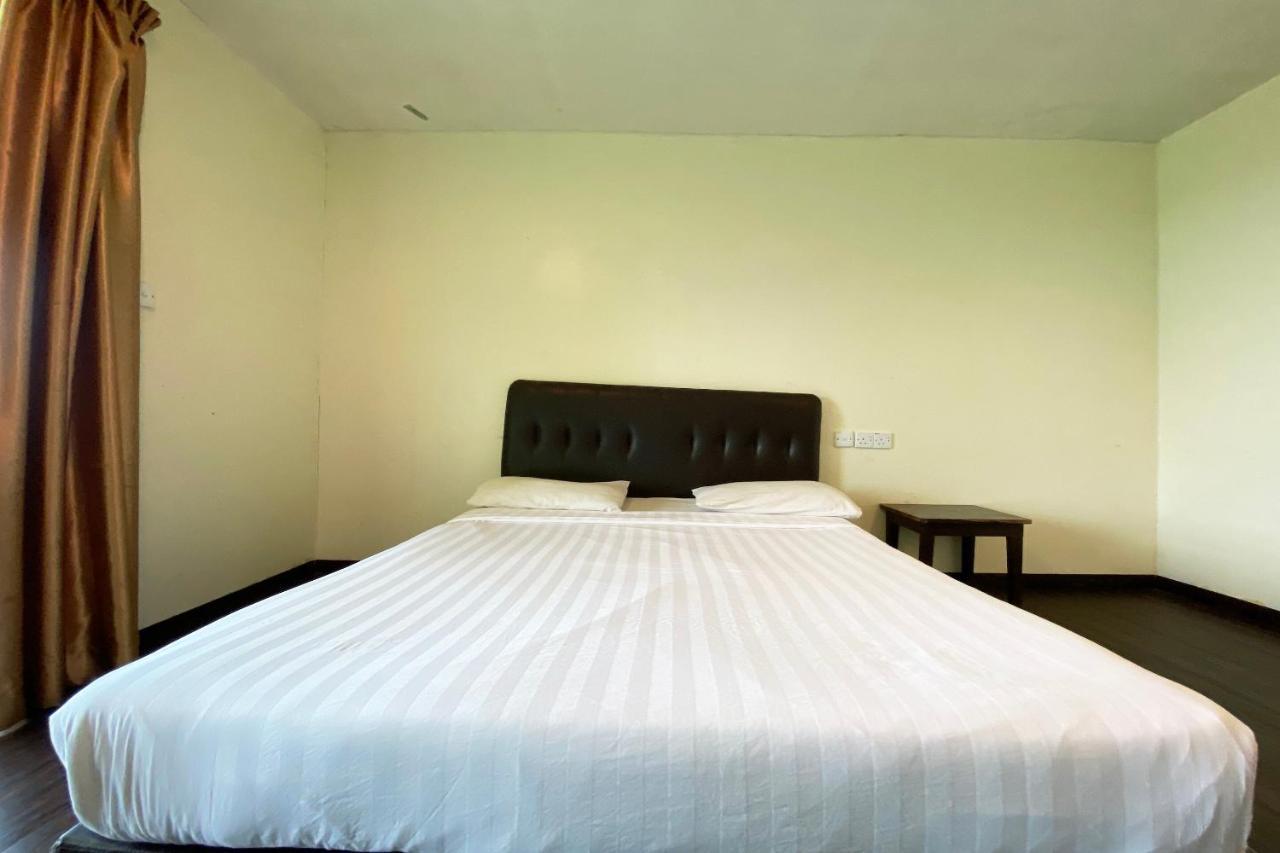 Oyo 90257 Rocky Mountain Lodge Kampong Kundassan エクステリア 写真