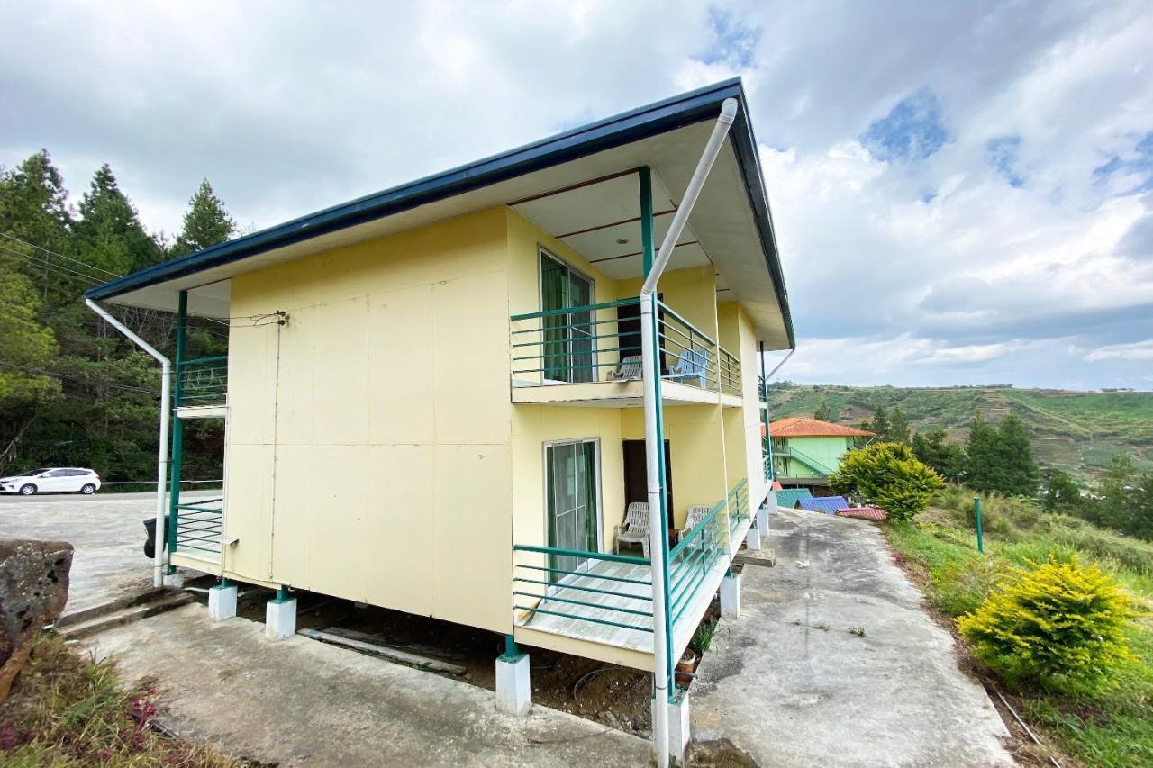 Oyo 90257 Rocky Mountain Lodge Kampong Kundassan エクステリア 写真